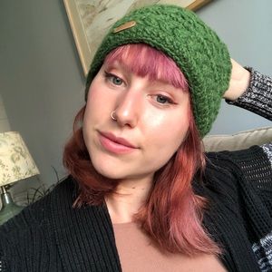 Green Erin Knitwear authentic Irish Wool beanie hat with removable floral pin